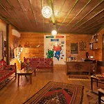 Готель Peace Stone House