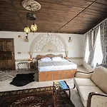 Готель Peace Stone House 3*