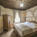 Peace Stone House Готель