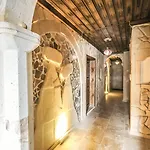 Готель Peace Stone House