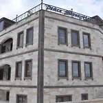 Peace Stone House Готель
